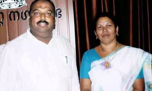 കല്‍പറ്റ നഗരസഭ ചെയര്‍മാനും വൈസ് ചെയര്‍പേഴ്‌സനും രാജിവെച്ചു