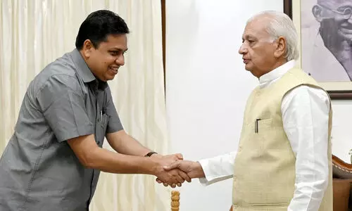 an shamseer arif muhammed khan