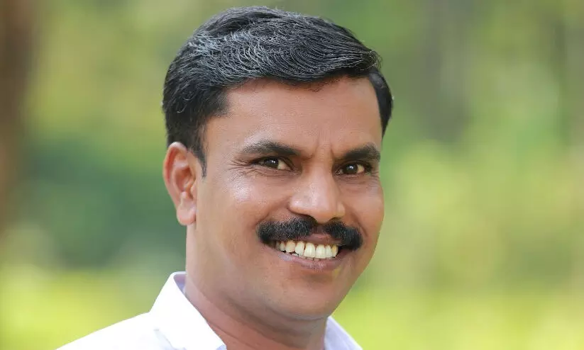 ഗ്രൂപ് പോര്: കൊടിയത്തൂർ പഞ്ചായത്ത് അംഗം ശിഹാബ് മാട്ടുമുറി രാജിവെച്ചു ഗ്രൂപ് പോര്: കൊടിയത്തൂർ പഞ്ചായത്ത് അംഗം ശിഹാബ് മാട്ടുമുറി രാജിവെച്ചു