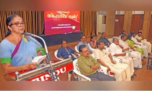 കോ​ർ​പ​റേ​ഷ​ൻ ത​ല സ്പോ​ർ​ട്സ് സ​മ്മി​റ്റ് മു​ഹ​മ്മ​ദ് അ​ബ്ദു​റ​ഹി​മാ​ൻ ജൂ​ബി​ലി ഹാ​ളി​ൽ മേ​യ​ർ ഡോ. ​ബീ​ന ഫി​ലി​പ്പ് ഉദ്ഘാ​ട​നം ചെ​യ്യു​ന്നു