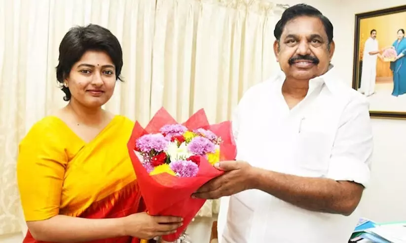 gayathri raghuram 98789