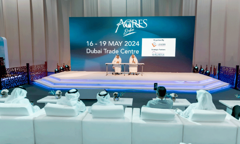 ‘ഏ​ക്ക​ർ​സ് ദു​ബൈ’ സം​ബ​ന്ധി​ച്ച്​ സം​ഘാ​ട​ക​ർ വാ​ർ​ത്ത​സ​മ്മേ​ള​ന​ത്തി​ൽ സം​സാ​രി​ക്കു​ന്നു