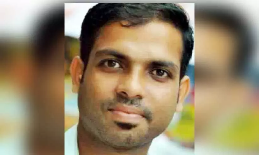 ര​തീ​ഷ്​