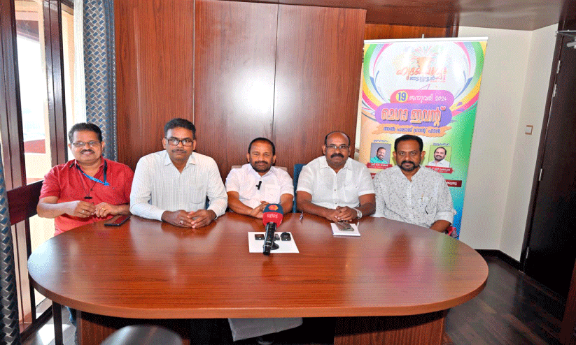 ഒമാന് തൃശൂര് ഓര്ഗനൈസേഷന് സംഘടിപ്പിച്ച വാർത്തസമ്മേളനത്തിൽ ടി.എൻ പ്രതാപൻ എം.പി സംസാരിക്കുന്നു ഒമാന് തൃശൂര് ഓര്ഗനൈസേഷന് സംഘടിപ്പിച്ച വാർത്തസമ്മേളനത്തിൽ ടി.എൻ പ്രതാപൻ എം.പി സംസാരിക്കുന്നു