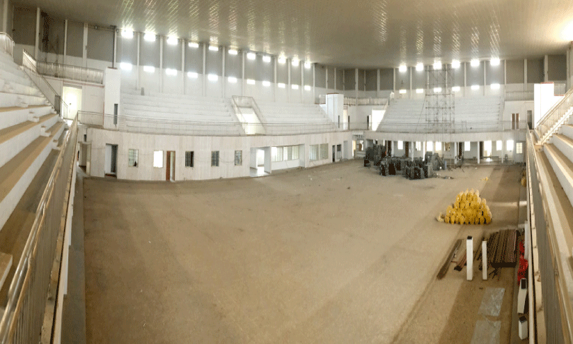 ലാലൂർ സ്​റ്റേഡിയം: നാല് വർഷം പിന്നിട്ടിട്ടും കാത്തിരിപ്പ്