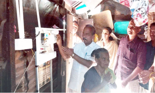 തൊണ്ണൂറാം വയസ്സിൽ തങ്കമ്മഅമ്മയ്ക്ക് വൈദ്യുതിവെട്ടം