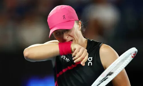 ആസ്ട്രേലിയൻ ഓപണിൽ ഒന്നാം നമ്പർ അട്ടിമറി; 19കാ​രി​ക്കു മു​ന്നി​ൽ വീ​ണ് ഇ​ഗ സ്വി​യാ​റ്റെ​ക്