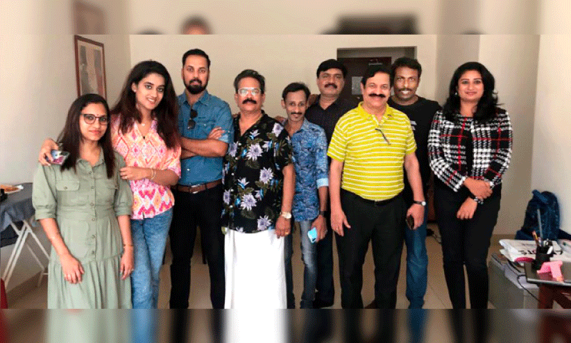 പോ​ൾ​സ​ൺ പാ​വ​റ​ട്ടിയും സഹപ്രവർത്തകരും