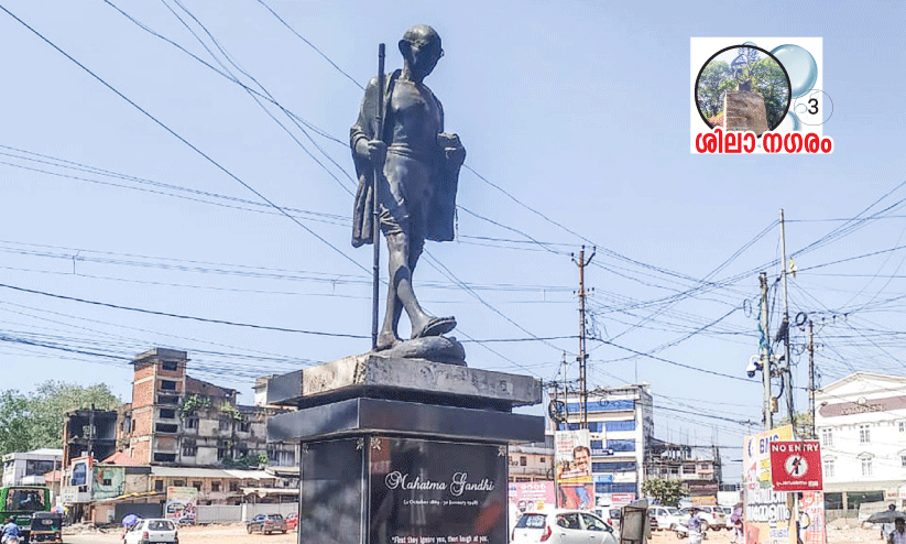 gandhiji statue