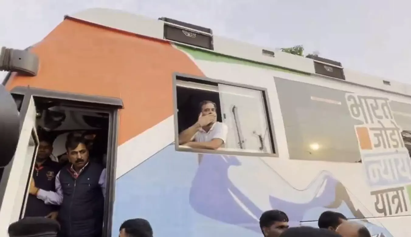 ഞാന് ബസിൽ നിന്നിറങ്ങിയപ്പോൾ ബി.ജെ.പിക്കാർ ഓടി -രാഹുൽ ഗാന്ധി ഞാന് ബസിൽ നിന്നിറങ്ങിയപ്പോൾ ബി.ജെ.പിക്കാർ ഓടി -രാഹുൽ ഗാന്ധി