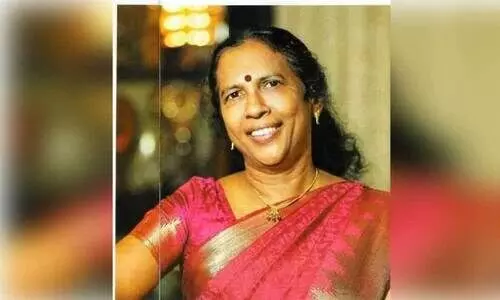 റിട്ട. അധ്യാപിക, ഇ​പ്പോൾ വൈറൽ യൂട്യൂബർ