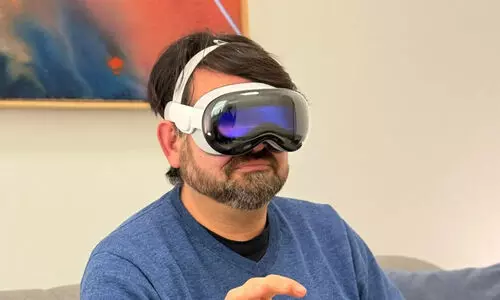 ‘3000 ഡോളർ വെറുതെ കളയണ്ട’...! ആപ്പിൾ വിഷൻ പ്രോയെ വിടാതെ മെറ്റ