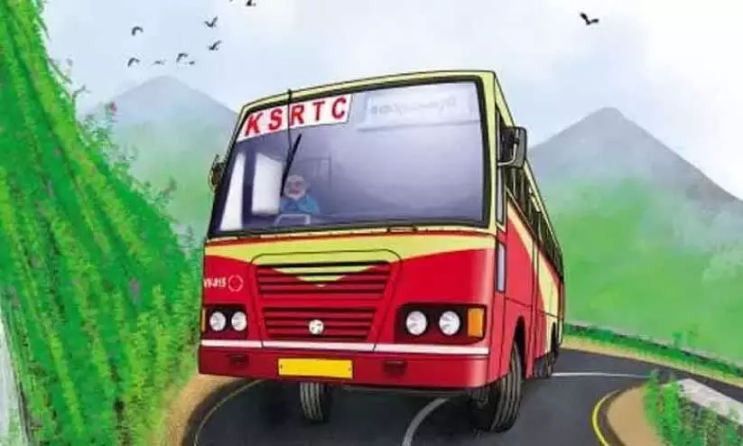 കെ.എസ്.ആർ.ടി.സിയിൽ ധൂർത്ത്; പെയിന്റടിക്കാൻ ചുരമിറക്കിയത് എട്ടു ബസുകൾ കെ.എസ്.ആർ.ടി.സിയിൽ ധൂർത്ത്; പെയിന്റടിക്കാൻ ചുരമിറക്കിയത് എട്ടു ബസുകൾ