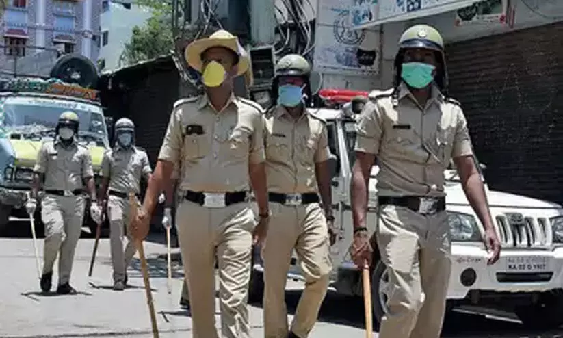 എസ്.ഐ പരീക്ഷാ കേന്ദ്രങ്ങളുടെ പരിസരത്ത് നിരോധനാജ്ഞ എസ്.ഐ പരീക്ഷാ കേന്ദ്രങ്ങളുടെ പരിസരത്ത് നിരോധനാജ്ഞ