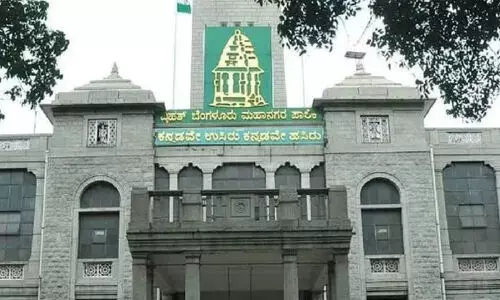 ക​ന്ന​ട ബോ​ർ​ഡ്: നി​ബ​ന്ധ​ന പാ​ലി​ക്കാ​ത്ത 34,262 സ്ഥാ​പ​ന​ങ്ങ​ൾ​ക്ക് നോ​ട്ടീ​സ്