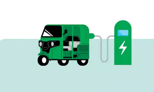 പാലക്കാട് ഇ-ഓ​ട്ടോ​ക​ൾ​ക്ക് ചാ​ർ​ജി​ല്ലാ​താ​കു​മോ?