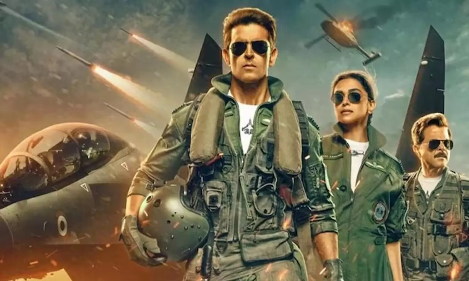 Fighter: Hrithik Roshan and Deepika Padukones aerial actioner mints Rs 3 crore in day 1 of advance booking