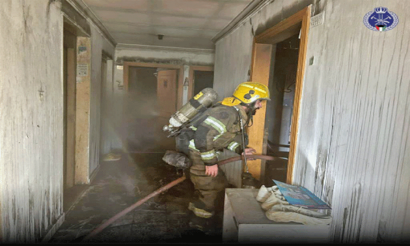 സാ​ൽ​മി​യ​യി​ൽ കെ​ട്ടി​ട​ത്തി​ന് തീ​പി​ടി​ച്ചു