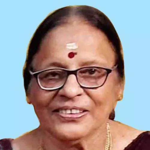 പ​ത്മി​നി ടീ​ച്ച​ര്‍