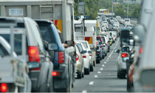 കു​വൈ​ത്തിൽ മോ​ട്ടോ​ര്‍ വാ​ഹ​ന​ങ്ങ​ളു​ടെ എ​ണ്ണം കു​തി​ച്ചു​യ​രു​ന്നു