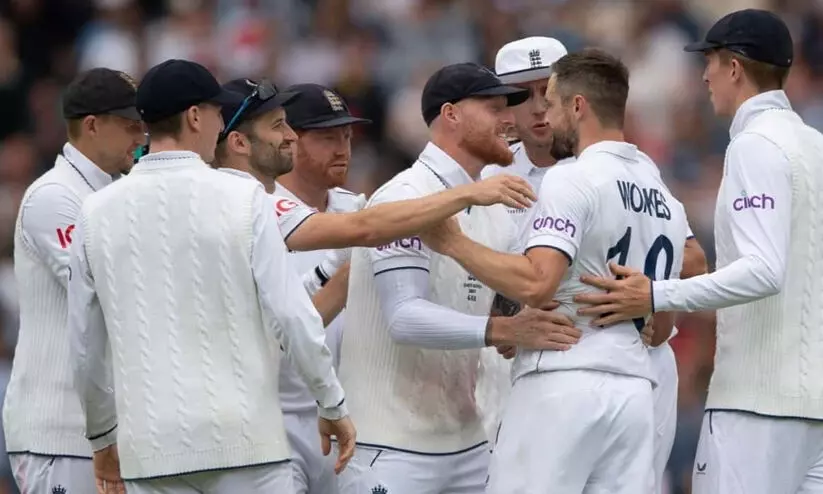 മൂന്ന് സ്പിന്നർമാർ, ഒരേയൊരു പേസർ; ഇന്ത്യയെ നേരിടാൻ ഇംഗ്ലണ്ട് ഒരുങ്ങിയിറങ്ങുന്നു മൂന്ന് സ്പിന്നർമാർ, ഒരേയൊരു പേസർ; ഇന്ത്യയെ നേരിടാൻ ഇംഗ്ലണ്ട് ഒരുങ്ങിയിറങ്ങുന്നു