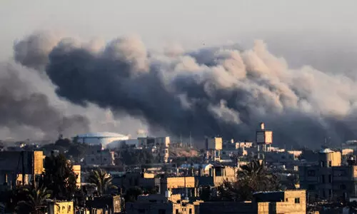 ഖാൻ യൂനിസിലെ 5.15 ലക്ഷം പേർ ഉടൻ ഒഴിഞ്ഞുപോകണമെന്ന് ഇസ്രായേൽ; ആശുപത്രികൾ വളഞ്ഞ് സൈന്യം