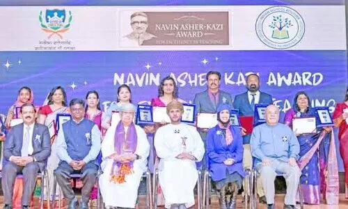 മി​ക​വ്​ പു​ല​ർ​ത്തി​യ അ​ധ്യാ​പ​ക​ർ​ക്ക്​ ഇ​ന്ത്യ​ൻ സ്‌​കൂ​ൾ ബോ​ർ​ഡി​ന്‍റെ ആ​ദ​രം