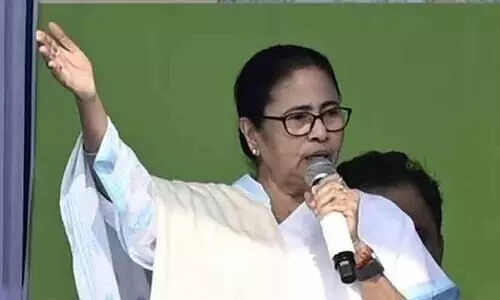 ഇൻഡ്യ മുന്നണിയുടെ ഭാഗമാകാനില്ല; ലോക്സഭ തെരഞ്ഞെടുപ്പിൽ ഒറ്റക്ക് മത്സരിക്കുമെന്ന് മമത ബാനർജി