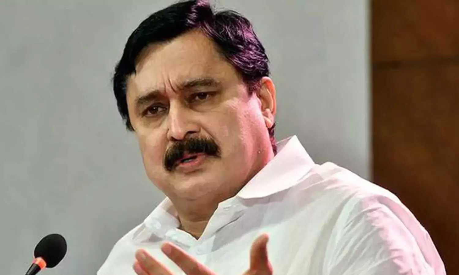 ഹജ്ജിന് കോഴിക്കോട്ടു നിന്ന് അധികനിരക്ക്: വി അബ്ദുറഹിമാൻ കേന്ദ്രമന്ത്രിക്ക് കത്തെഴുതി