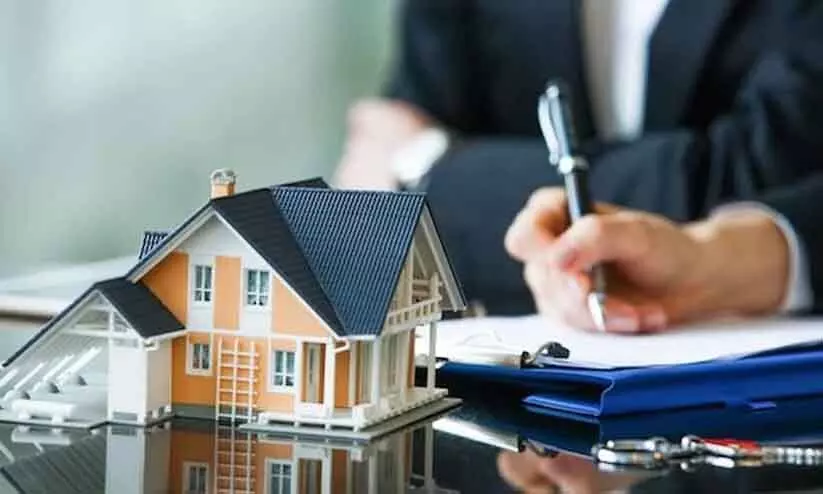 റിയൽ എസ്​റ്റേറ്റ്​    നിക്ഷേപകർക്ക്​    ഗോൾഡൻ വിസ    നടപടിക്രമത്തിൽ    എളുപ്പം