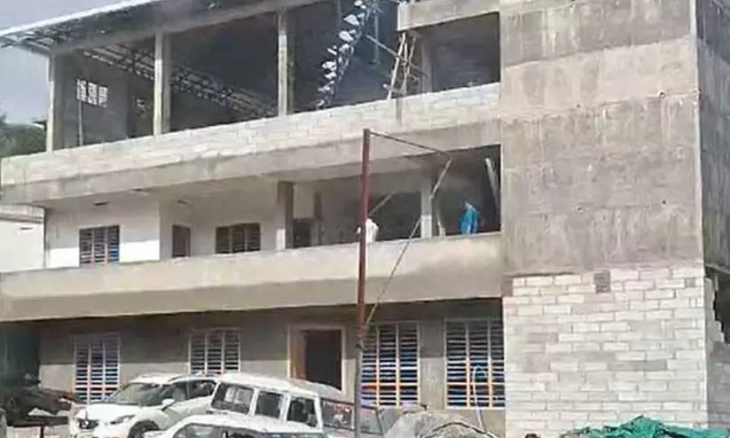 ശാന്തൻപാറയിലെ സി.പി.എം ഓഫിസ് നിർമാണത്തിന് അനുമതി നിഷേധിച്ചു ശാന്തൻപാറയിലെ സി.പി.എം ഓഫിസ് നിർമാണത്തിന് അനുമതി നിഷേധിച്ചു