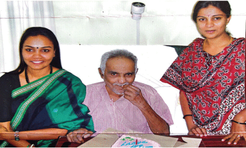 ഒളിമ്പ്യൻ അച്ഛന്റെ ഇതിഹാസ ജീവിതകഥയുമായി മകൾ