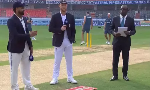 ടോസ് നേടിയ ഇംഗ്ലണ്ട് ബാറ്റിങ് തെരഞ്ഞെടുത്തു; മൂന്ന് സ്പിന്നർമാരെ അണിനിരത്തി ഇന്ത്യയും