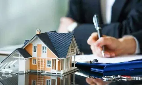 റിയൽ എസ്​റ്റേറ്റ്​    നിക്ഷേപകർക്ക്​    ഗോൾഡൻ വിസ    നടപടിക്രമത്തിൽ    എളുപ്പം