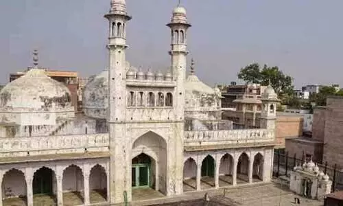 ഗ്യാൻവാപി: പള്ളി വരുന്നതിനുമുമ്പ് വലിയ ക്ഷേത്രമുണ്ടായിരുന്നെന്ന് പുരാവസ്തു വകുപ്പ്