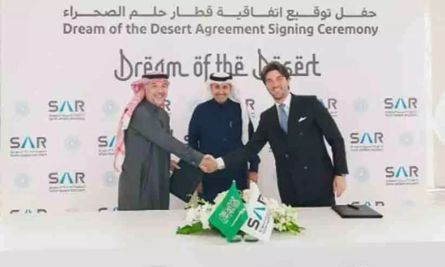 സൗദിയിൽ ആഡംബര ട്രെയിൻ വരുന്നു, ‘ഡെസേർട്ട്​ ഡ്രീം’; സൗദി റെയിൽവേയും ഇറ്റാലിയൻ ആഴ്​സനാലെ ഗ്രൂപ്പും കരാർ ഒപ്പിട്ടു