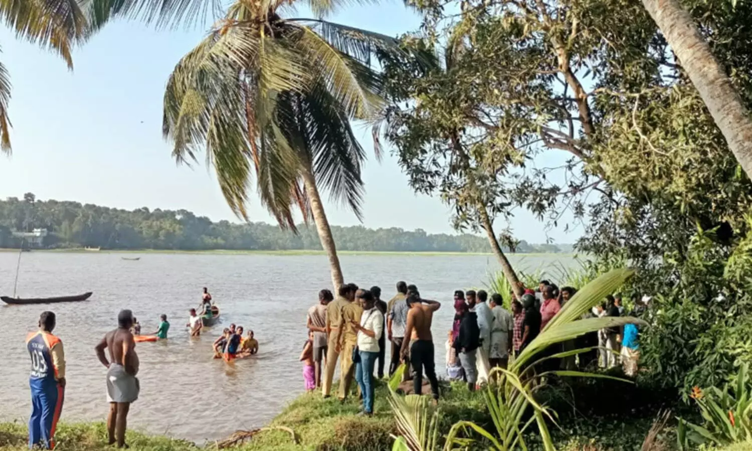 വെള്ളായണി കായലിൽ മൂന്നു വിദ്യാർഥികൾ മുങ്ങിമരിച്ചു