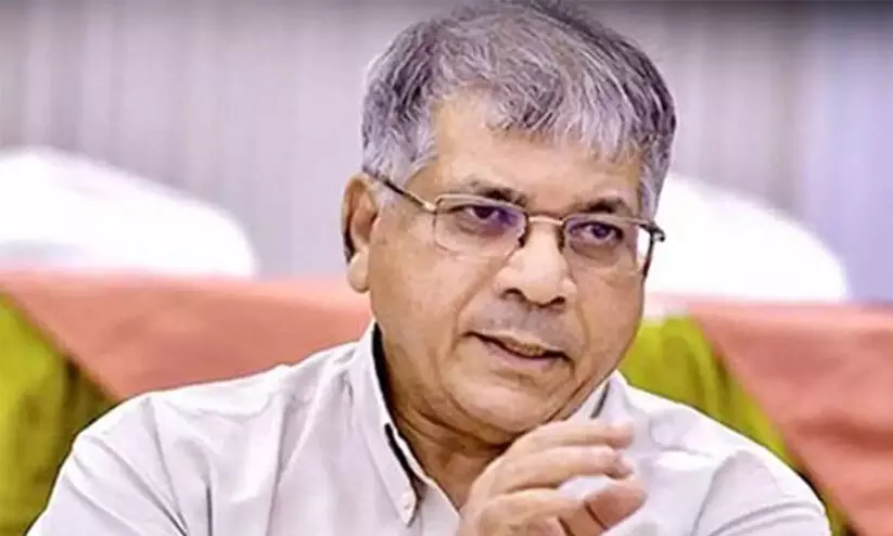 മഹാരാഷ്ട്രയിൽ എം.വി.എ സഖ്യ ചർച്ച; ക്ഷണം നിരസിച്ച് പ്രകാശ് അംബേദ്കർ