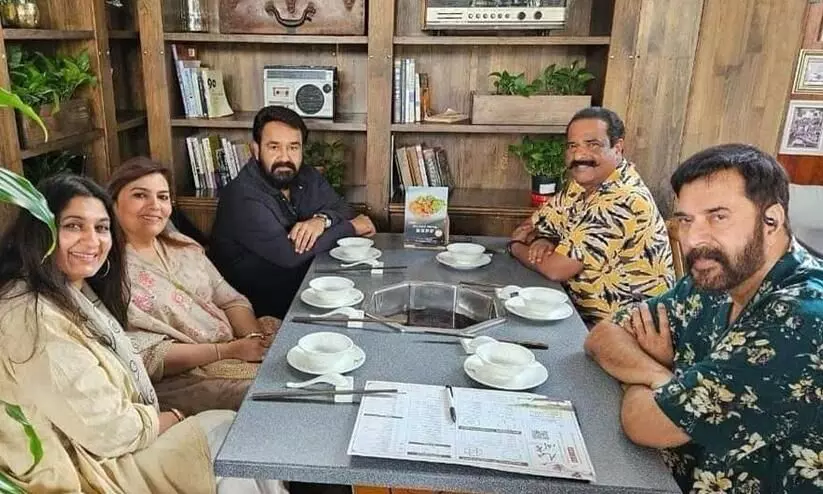 Mammootty And Mohanlal Family Meet At Dubai Mammootty And Mohanlal Family Meet At Dubai