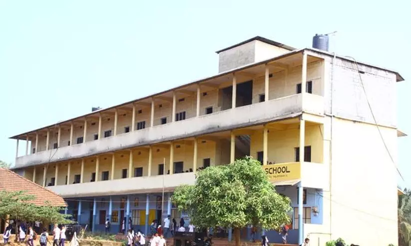 ചെറുകുളമ്പ് കെ.എസ്.കെ.എം.യു.പി സ്കൂളിൽ ഉച്ചഭക്ഷണത്തിൽ ക്രമക്കേട്: 5,20,745 രൂപ തിരിച്ചടക്കണമെന്ന് റിപ്പോർട്ട്