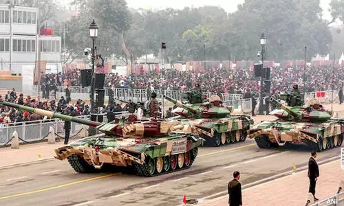 രാജ്യം റിപ്പബ്ലിക് ദിനാഘോഷ നിറവിൽ; ഫ്രഞ്ച് പ്രസിഡന്‍റ് ഇമ്മാനുവൽ മാക്രോൺ വിശിഷ്ടാതിഥി