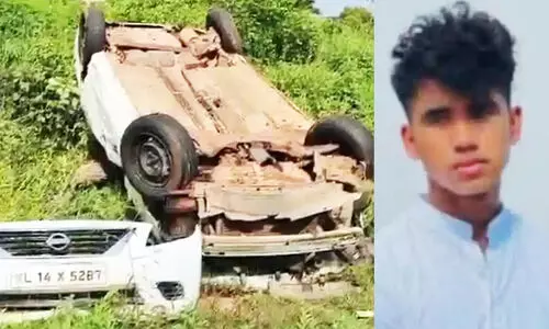 kumbala car overterned