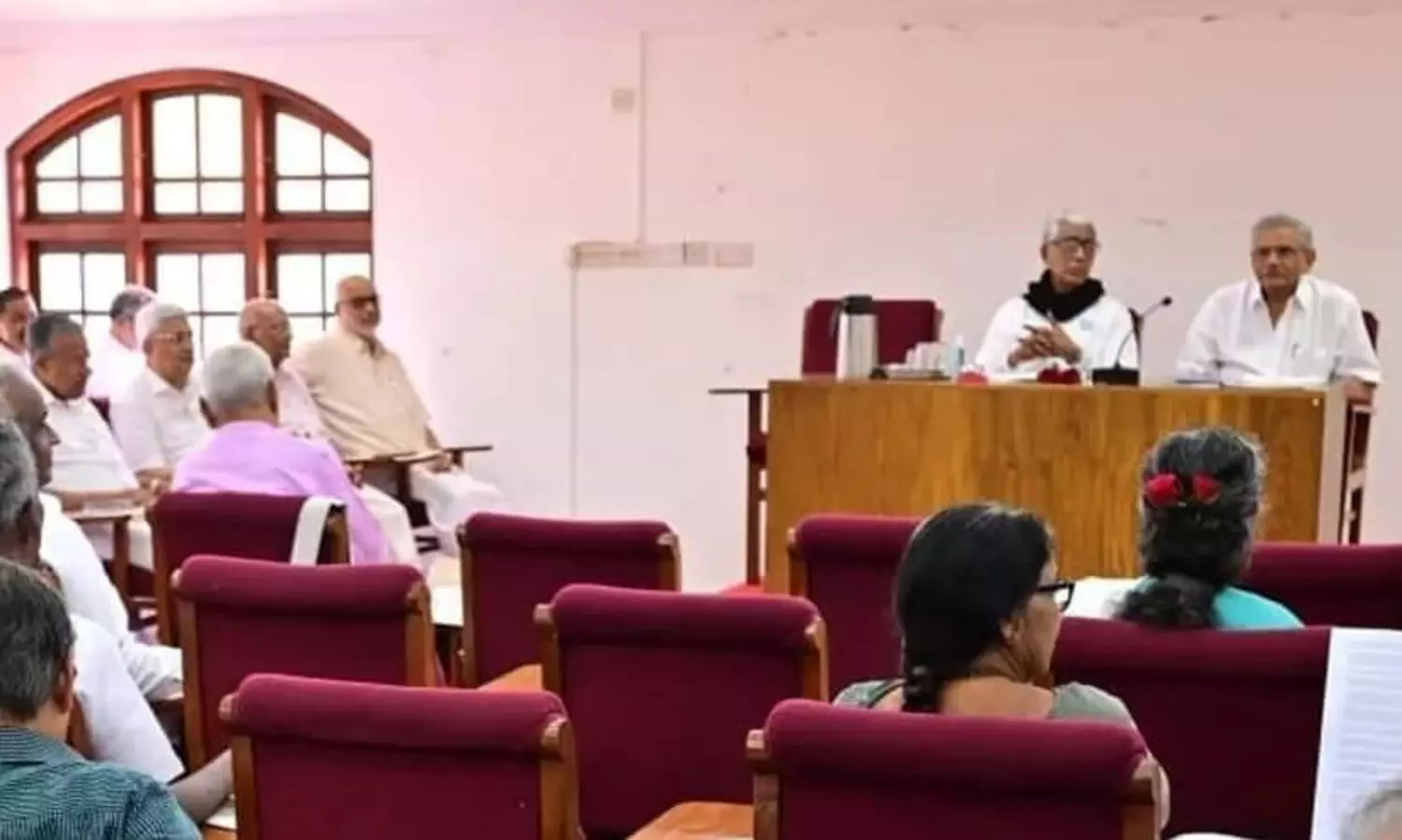 സി.പി.എം കേന്ദ്ര കമ്മിറ്റി യോഗം തുടങ്ങി