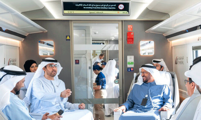 ഇത്തിഹാദ് റെയിൽപാതയിൽ ആദ്യ പാസഞ്ചർ യാത്ര ഇത്തിഹാദ് റെയിൽപാതയിൽ ആദ്യ പാസഞ്ചർ യാത്ര