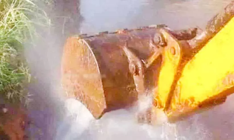 pipe broken pipe broken