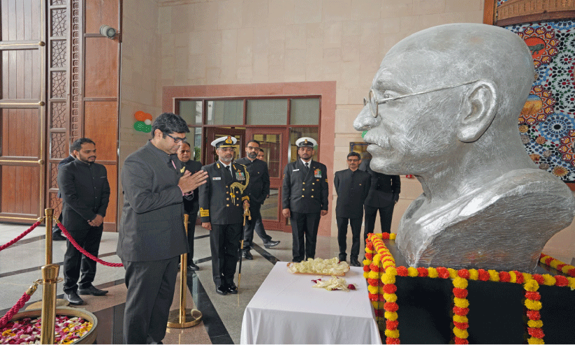 ഇ​ന്ത്യ​ൻ അം​ബാ​സ​ഡ​ർ  വി​നോ​ദ് കെ. ​ജേ​ക്ക​ബ്