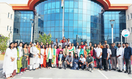 സ്കൂ​ളു​ക​ളി​ൽ റി​പ്പ​ബ്ലി​ക് ദി​നാ​ഘോ​ഷം