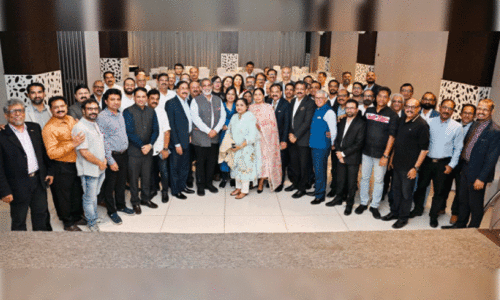 മു​ൻ കോ​ൺ​സു​ൽ ജ​ന​റ​ൽ വേ​ണു രാ​ജാ​മ​ണി