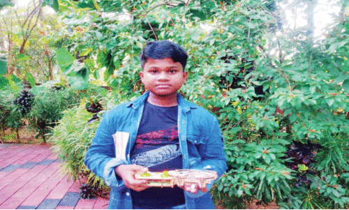 യൂ ​ട്യൂ​ബ് ഗു​രു​വാ​യി; ചി​റ​ക​ടി​ച്ചു​യ​ർ​ന്ന് പ്ര​സി​ന്തി​ന്റെ ഡ്രോ​ൺ