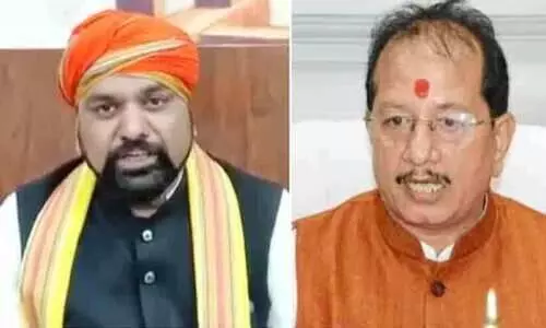 ബിഹാറിലെ ബി.ജെ.പി-ജെ.ഡി.യു സർക്കാരിൽ സാമ്രാട്ട് ചൗധരിയും വിജയ് സിൻഹയും ഉപമുഖ്യമന്ത്രിമാർ ബിഹാറിലെ ബി.ജെ.പി-ജെ.ഡി.യു സർക്കാരിൽ സാമ്രാട്ട് ചൗധരിയും വിജയ് സിൻഹയും ഉപമുഖ്യമന്ത്രിമാർ